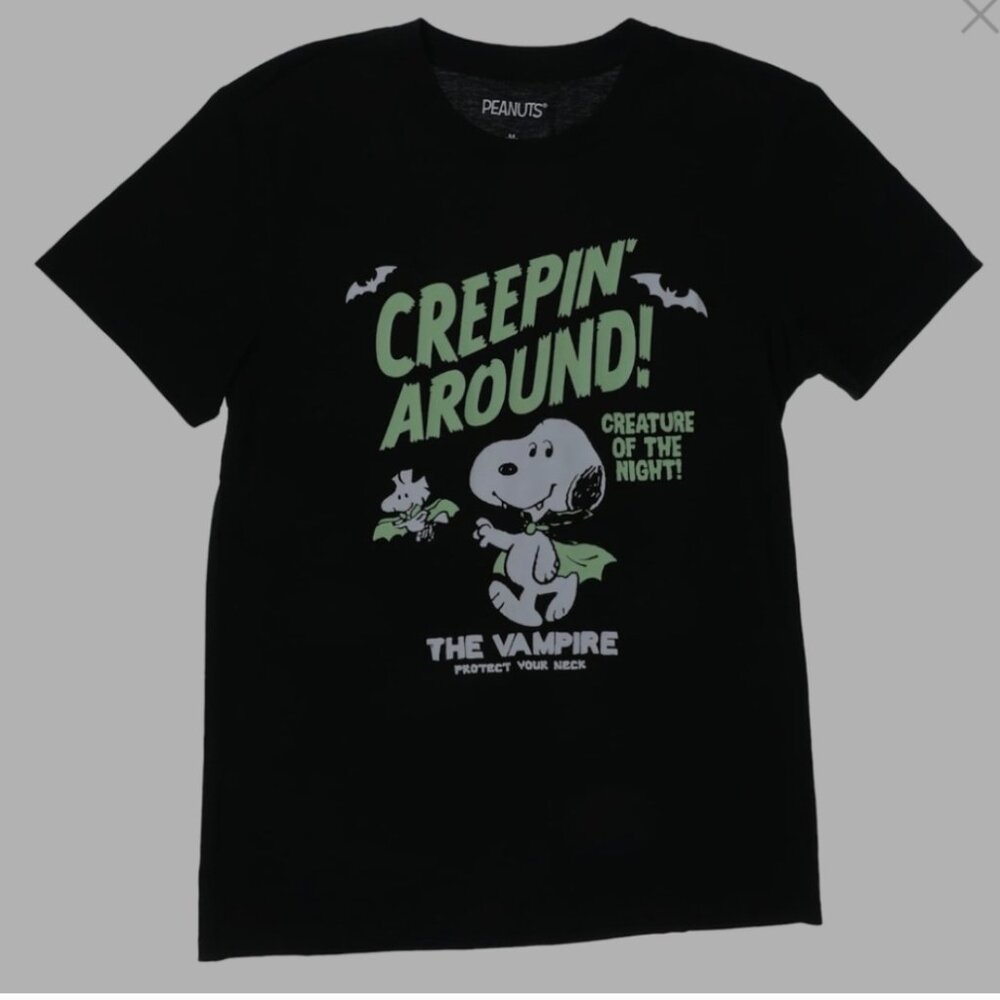 New Snoopy Vampire Halloween Tee T Shirt Knott's Berry Farm Peanuts Cedar Fair